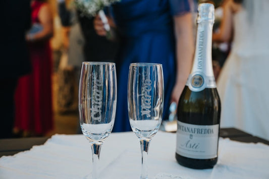 Coppia di Flute con i nomi degli sposi