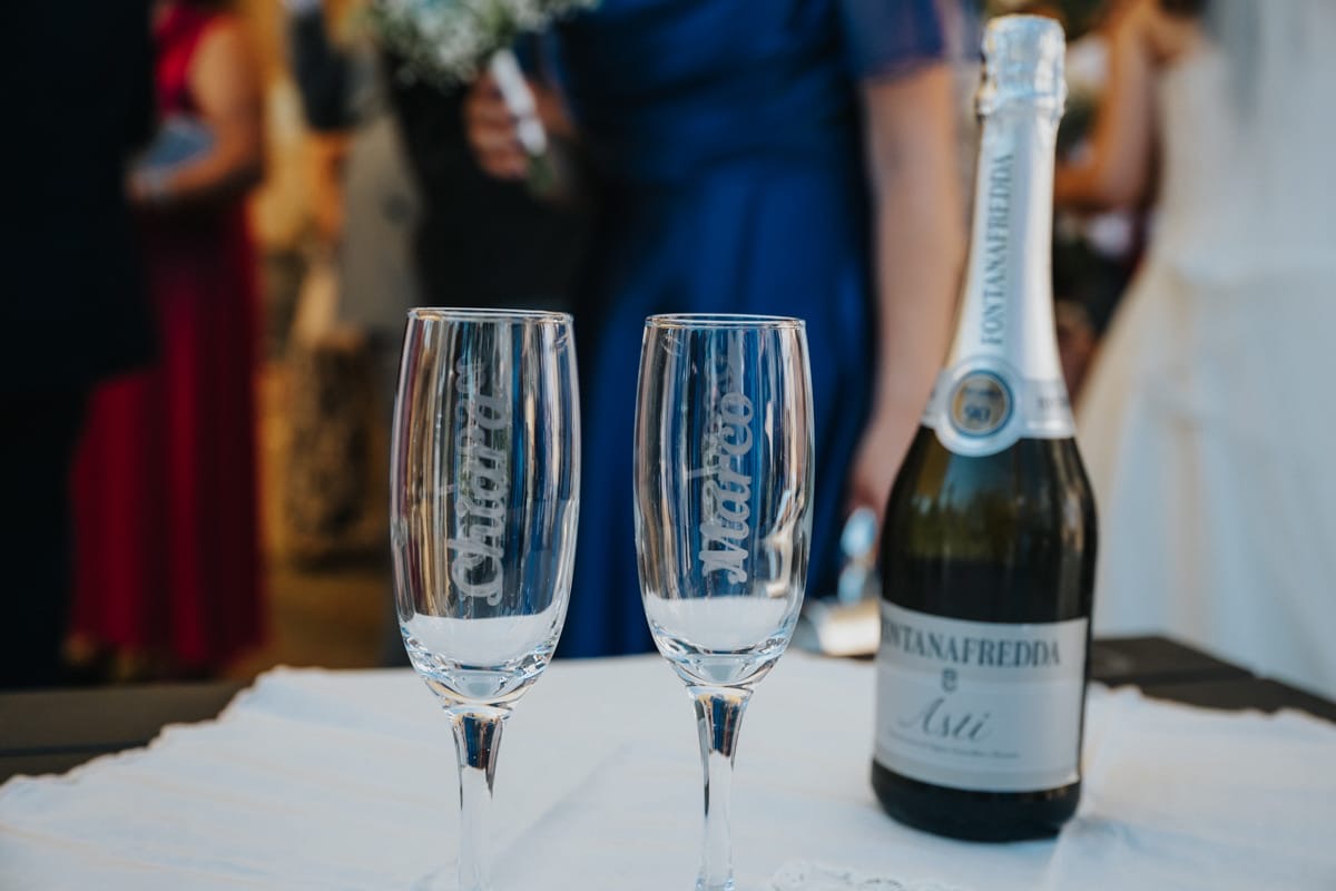 Coppia di Flute con i nomi degli sposi