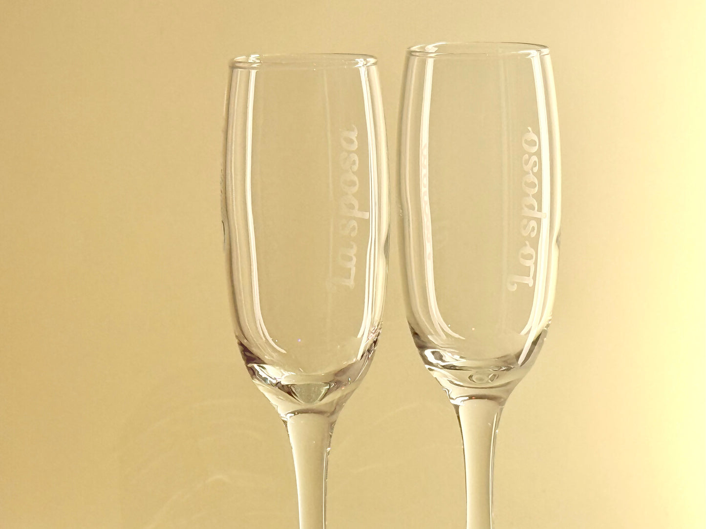 Coppia di Flute con i nomi degli sposi