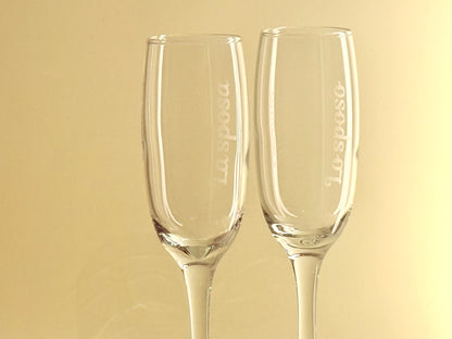 Coppia di Flute con i nomi degli sposi